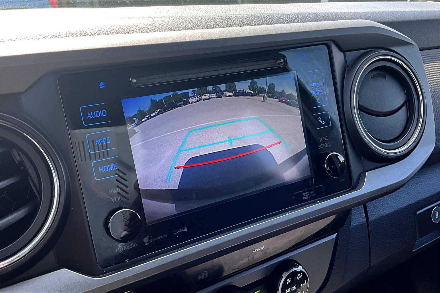 2017 Toyota Tacoma TRD Sport - Photo 19