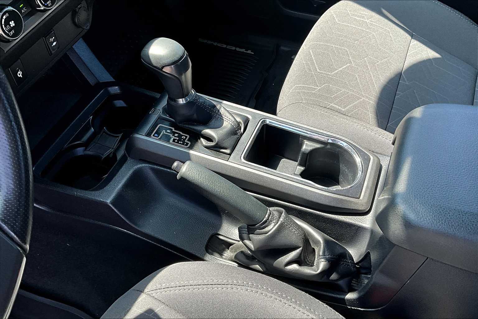 2017 Toyota Tacoma TRD Sport - Photo 20