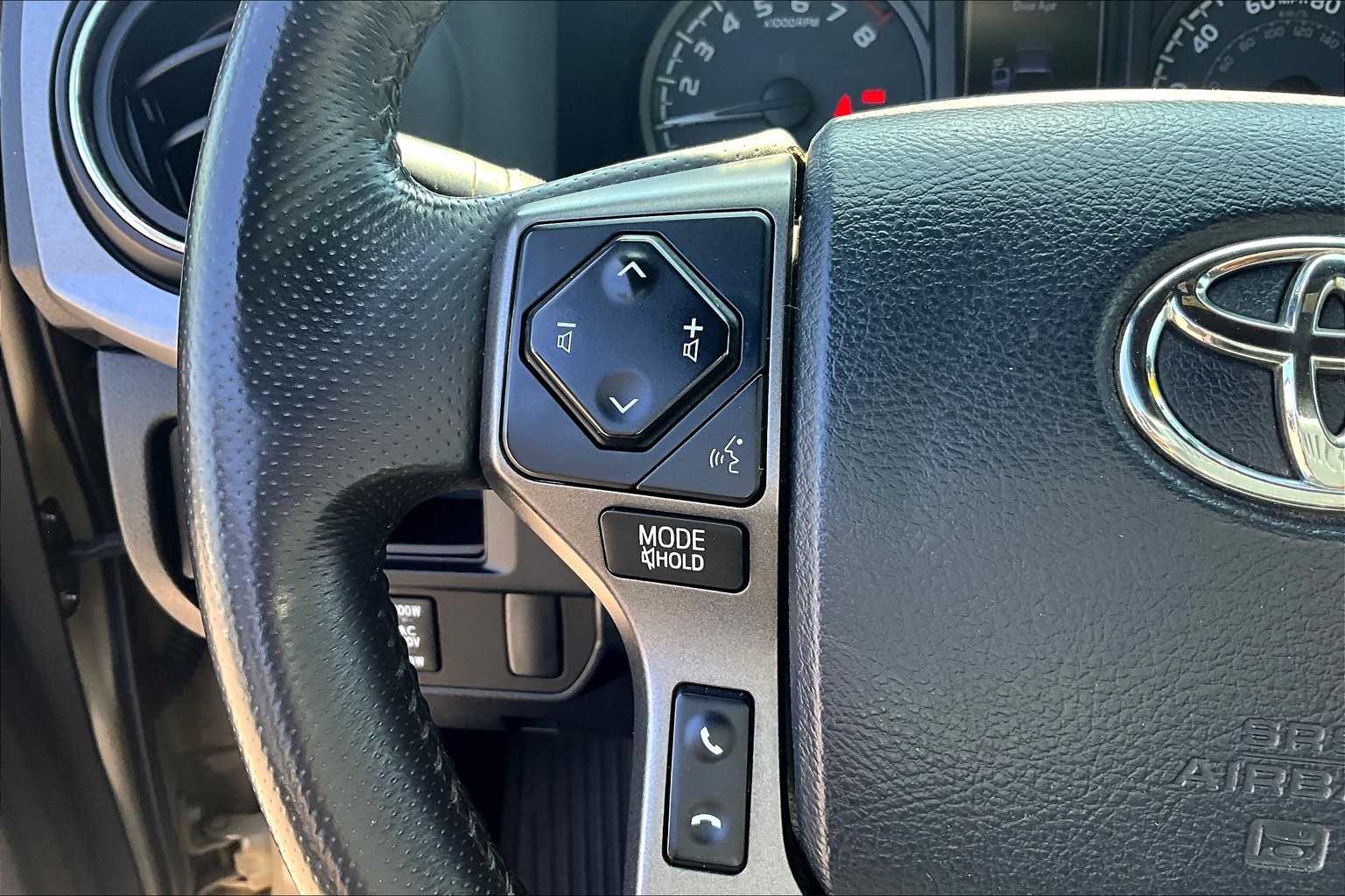 2017 Toyota Tacoma TRD Sport - Photo 23