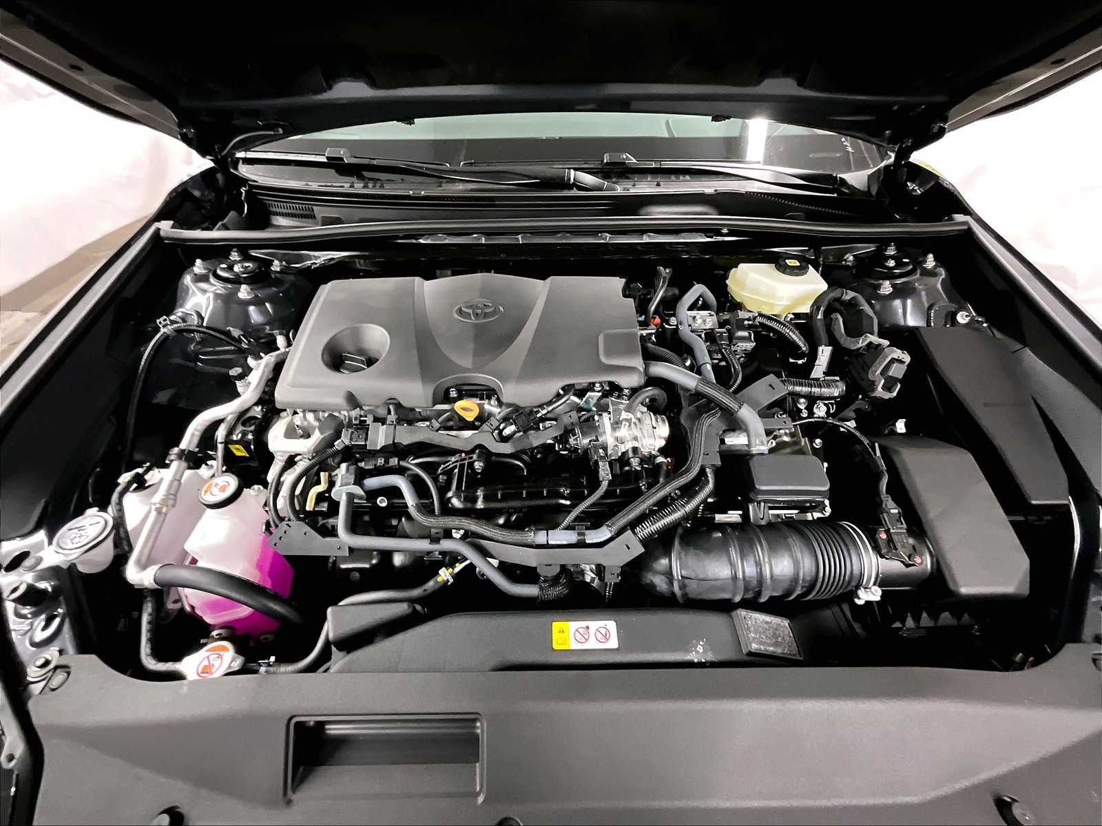 2025 Toyota Camry XLE - Photo 16