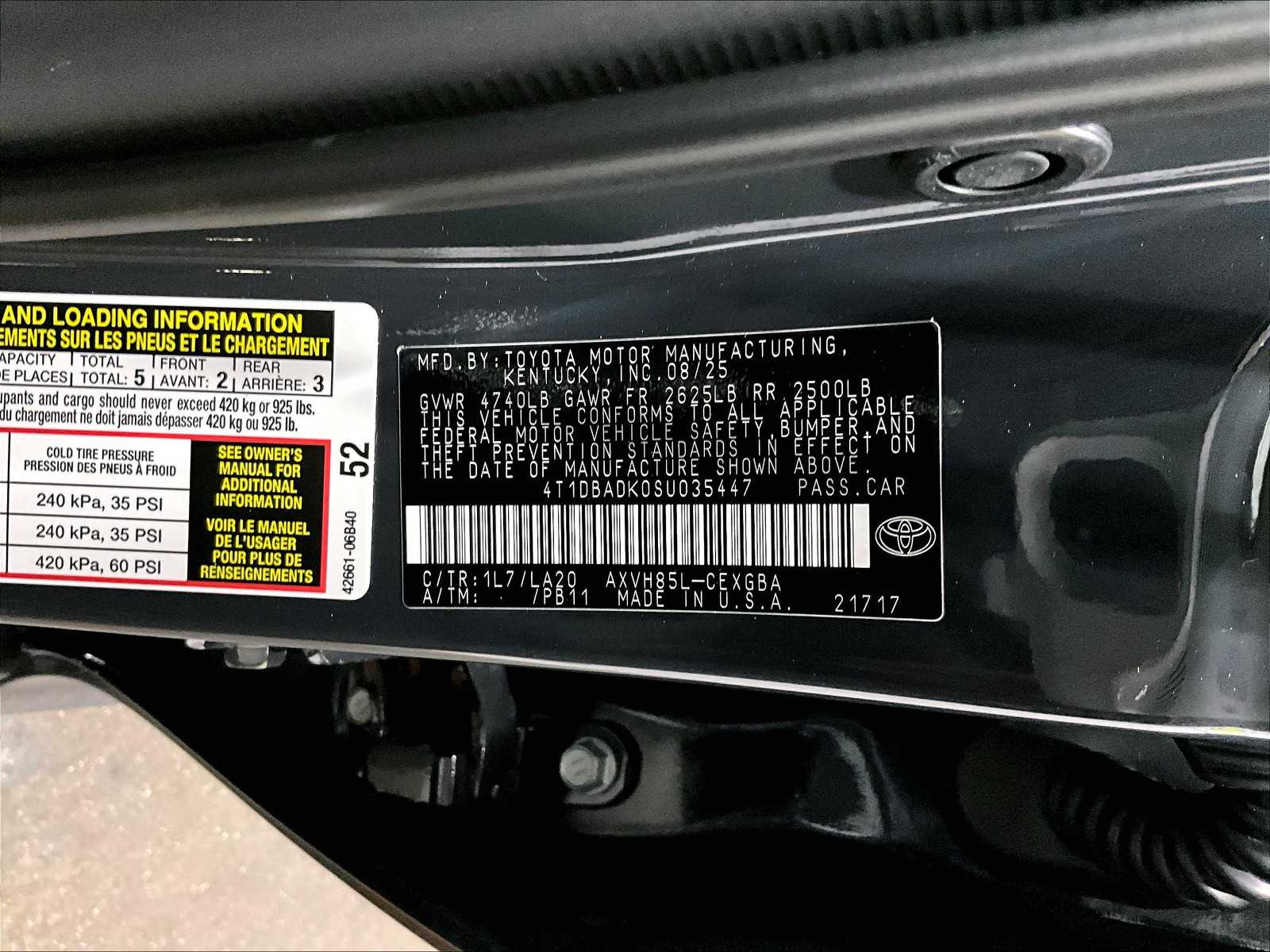 2025 Toyota Camry XLE - Photo 17