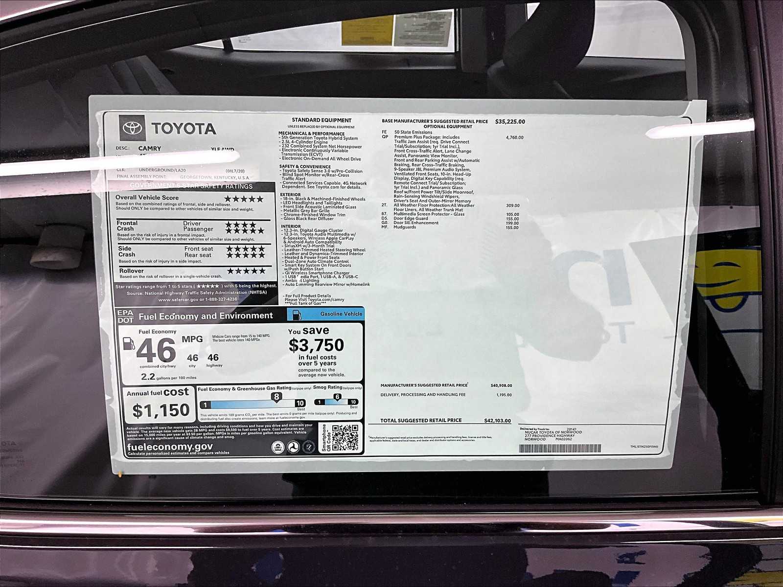 2025 Toyota Camry XLE - Photo 18