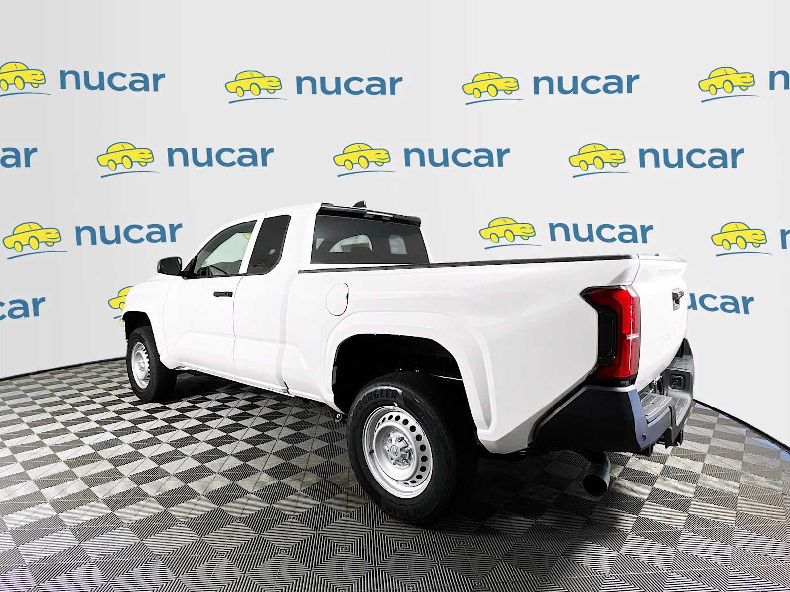 2025 Toyota Tacoma SR - Photo 4