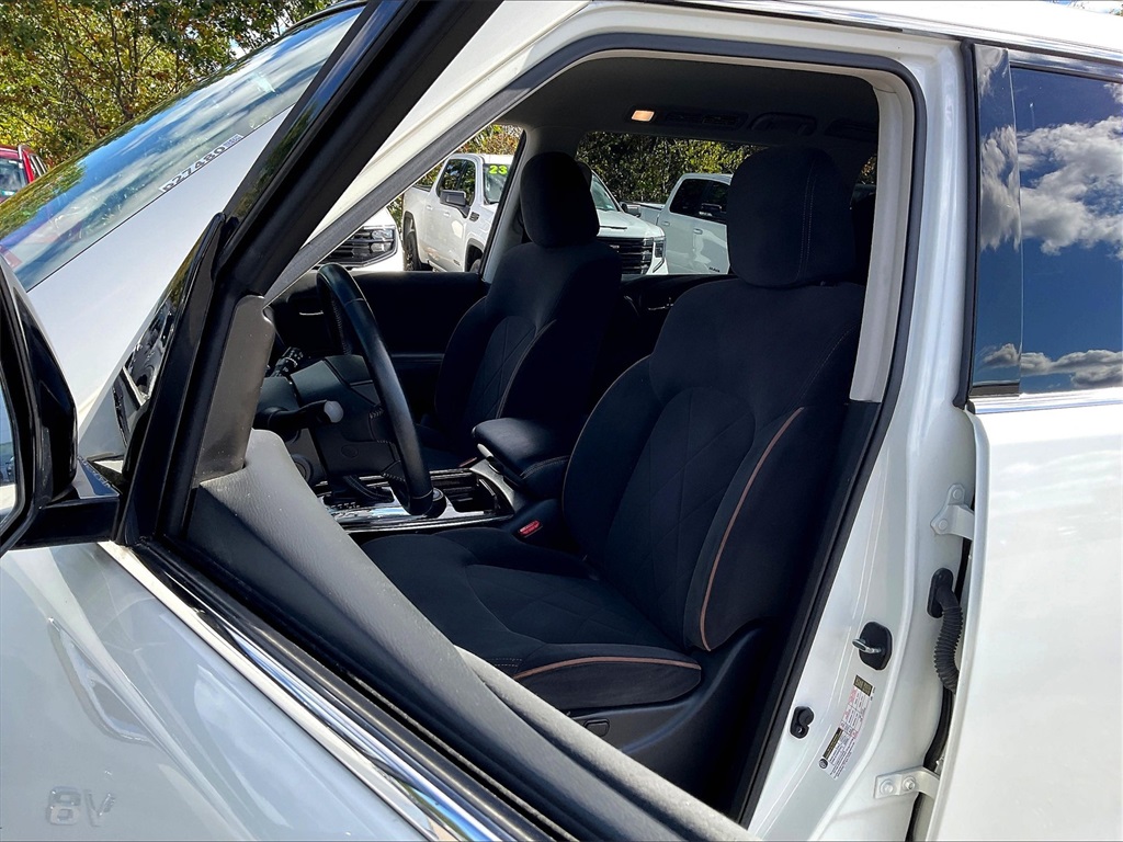 2019 Nissan Armada SV - Photo 9