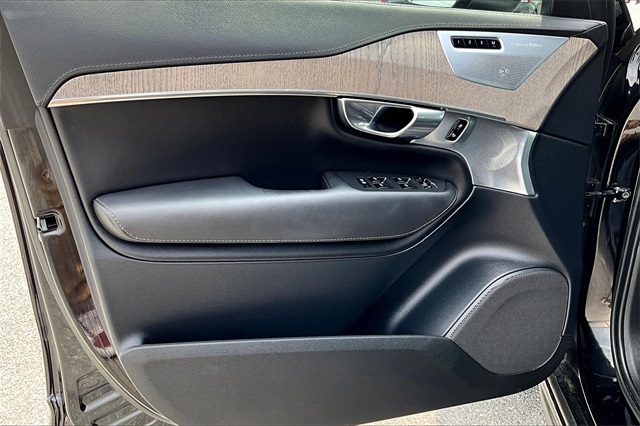 2023 Volvo XC90 Ultimate - Photo 9