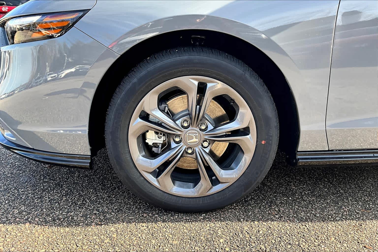 2025 Honda Accord Hybrid EX-L - Photo 8