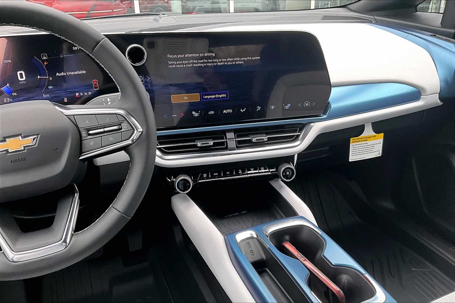 2025 Chevrolet Equinox EV LT - Photo 13