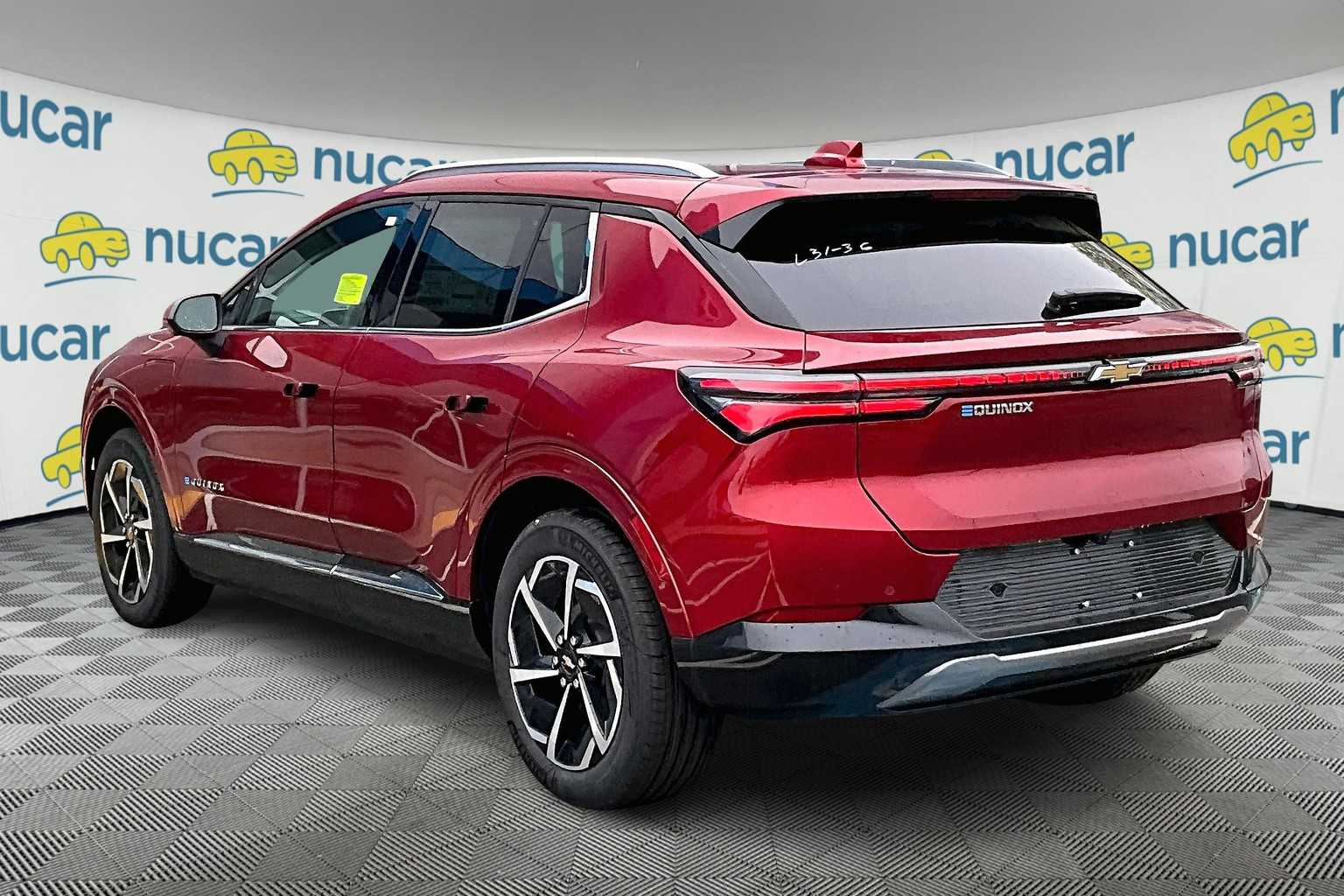 2025 Chevrolet Equinox EV LT - Photo 5