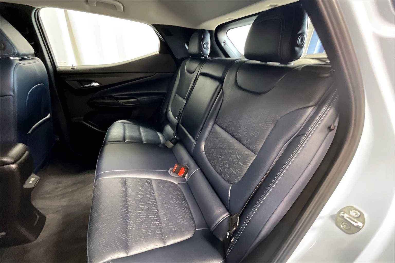 2023 Chevrolet Bolt EUV LT - Photo 15