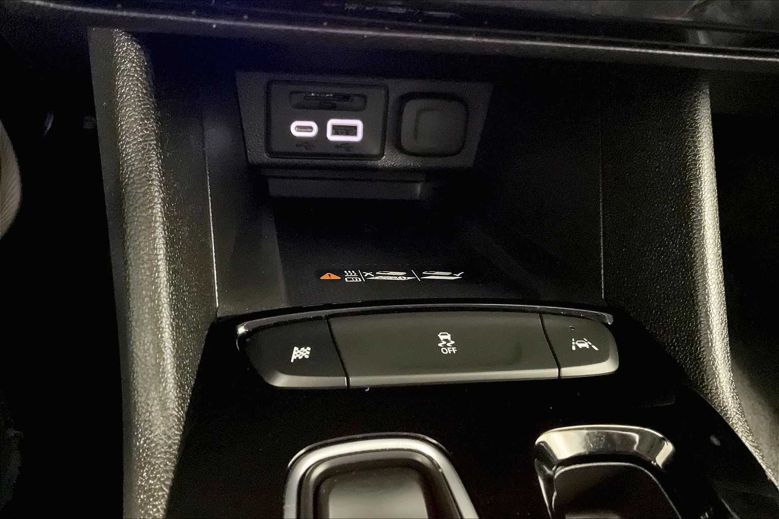 2023 Chevrolet Bolt EUV LT - Photo 26