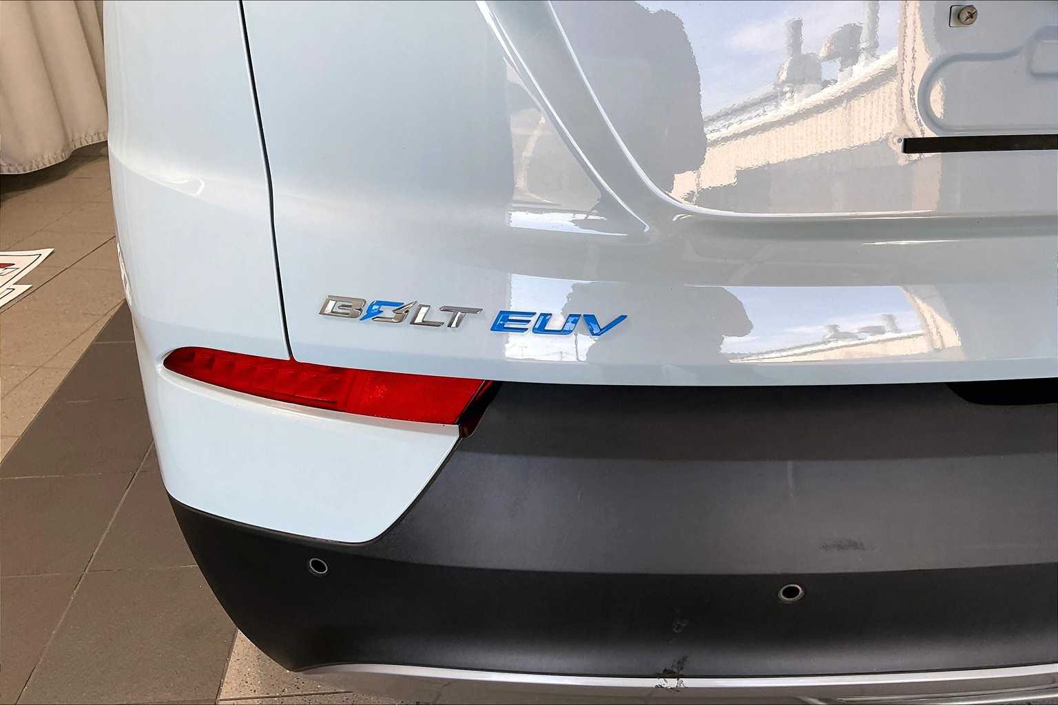 2023 Chevrolet Bolt EUV LT - Photo 28