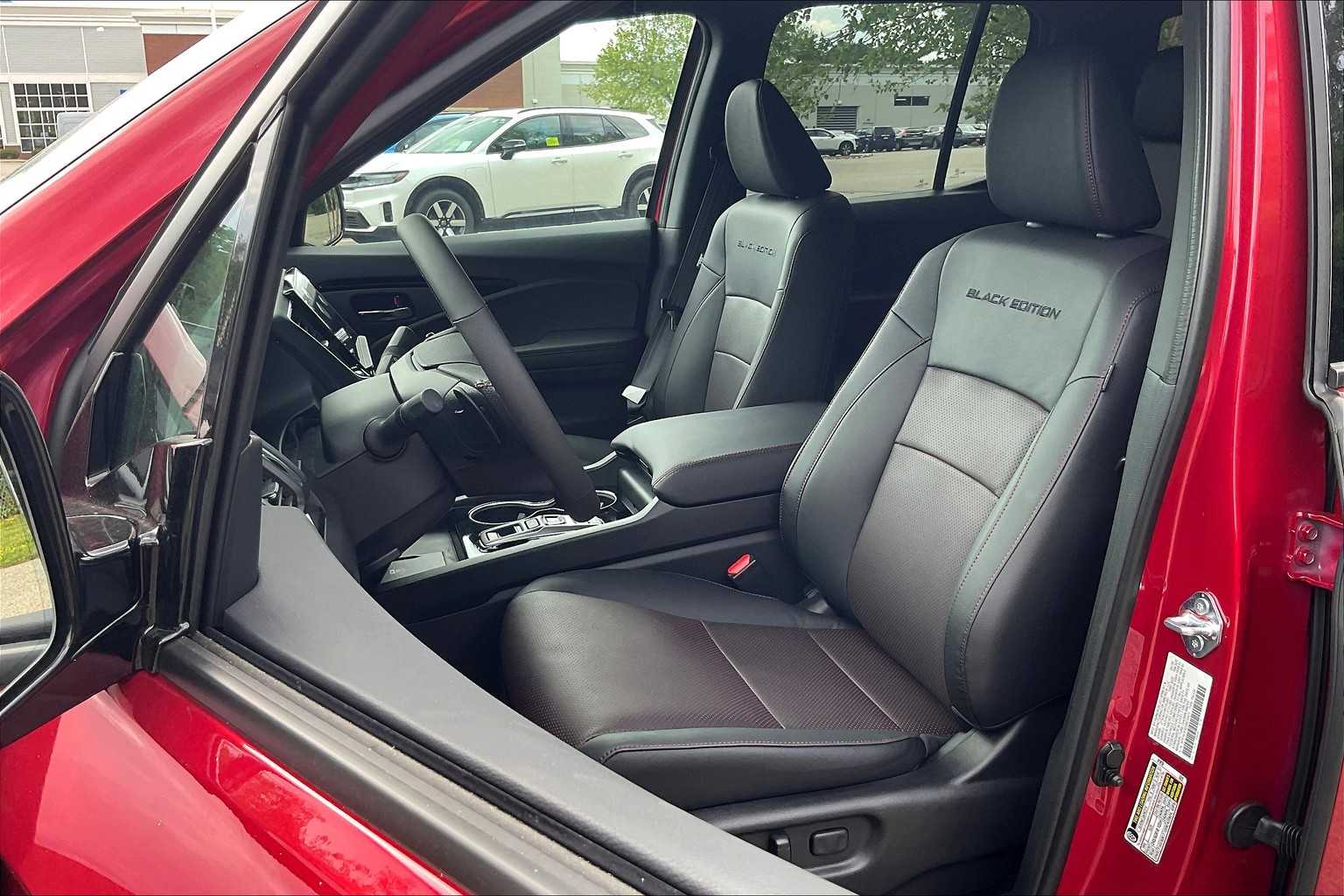 2025 Honda Ridgeline Black Edition - Photo 11