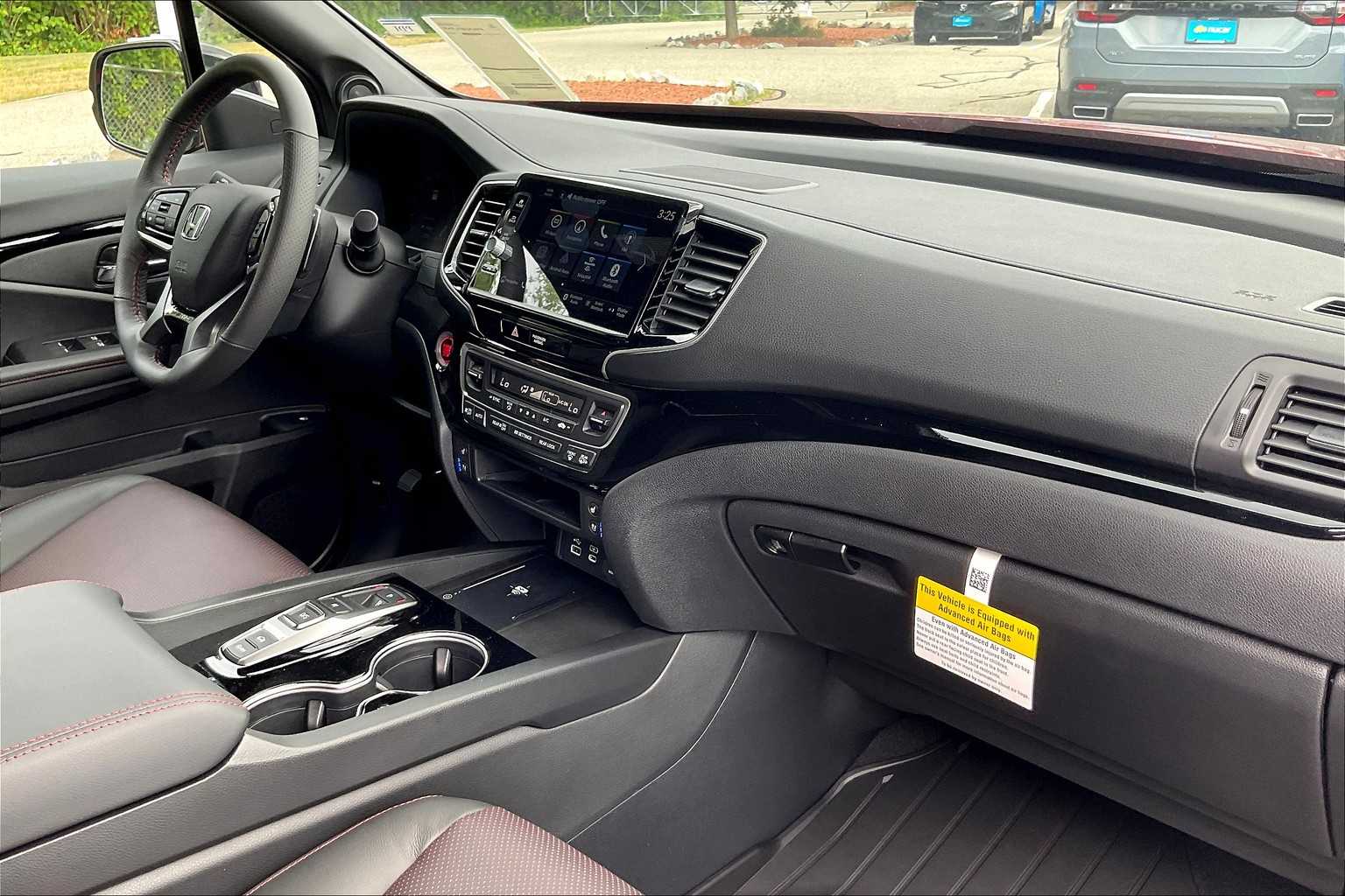 2025 Honda Ridgeline Black Edition - Photo 10