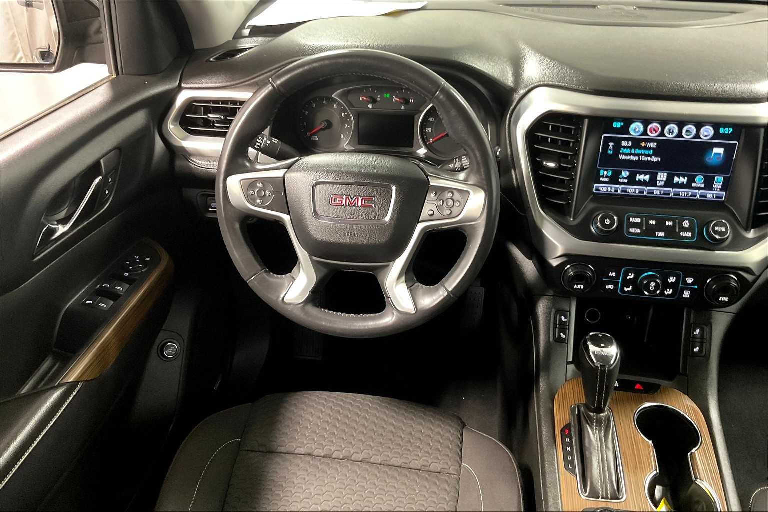 2017 GMC Acadia SLE - Photo 18