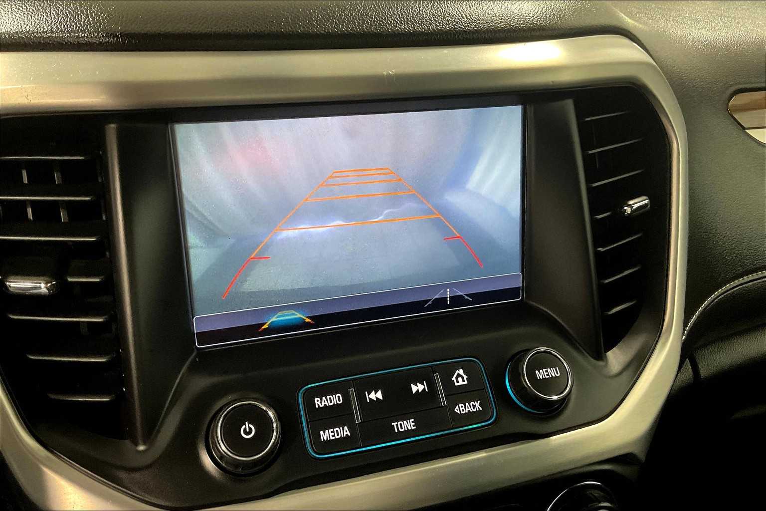2017 GMC Acadia SLE - Photo 20