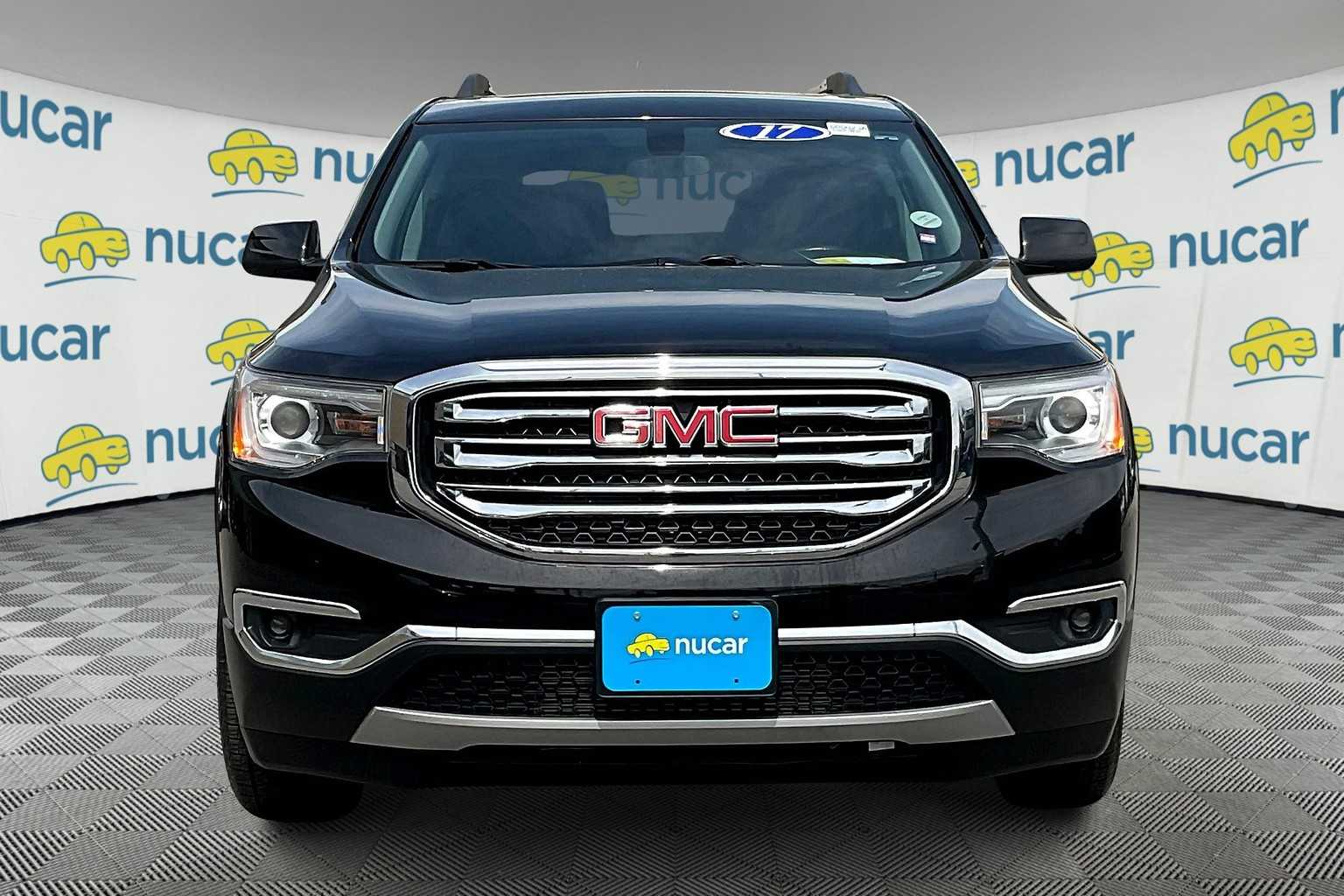 2017 GMC Acadia SLE - Photo 2