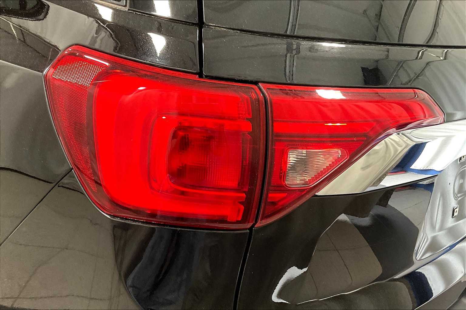 2017 GMC Acadia SLE - Photo 35