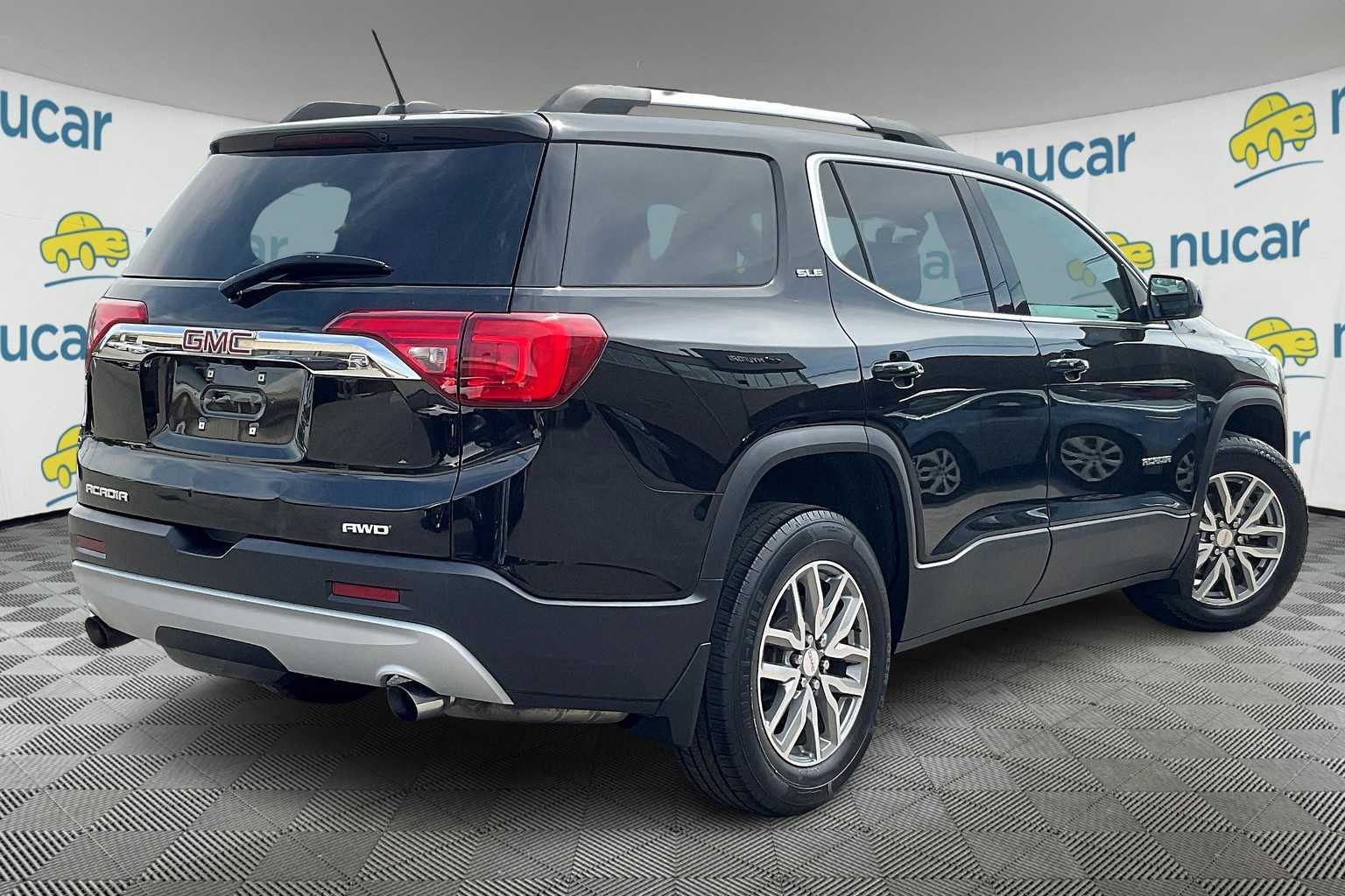 2017 GMC Acadia SLE - Photo 6