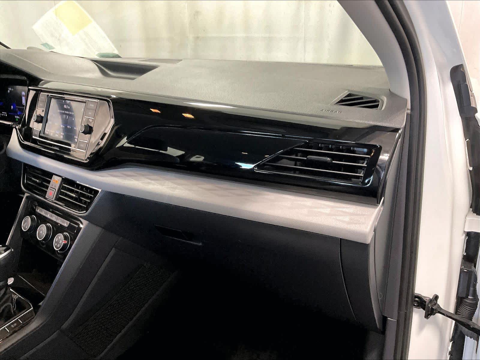 2024 Volkswagen Taos S - Photo 13