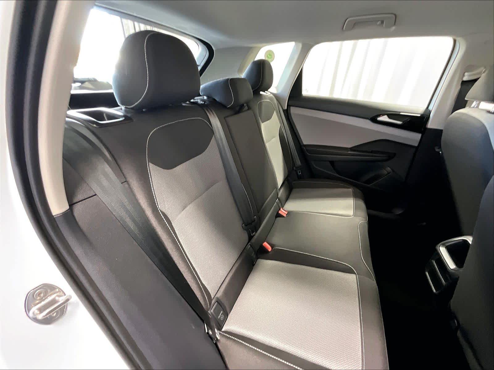 2024 Volkswagen Taos S - Photo 16