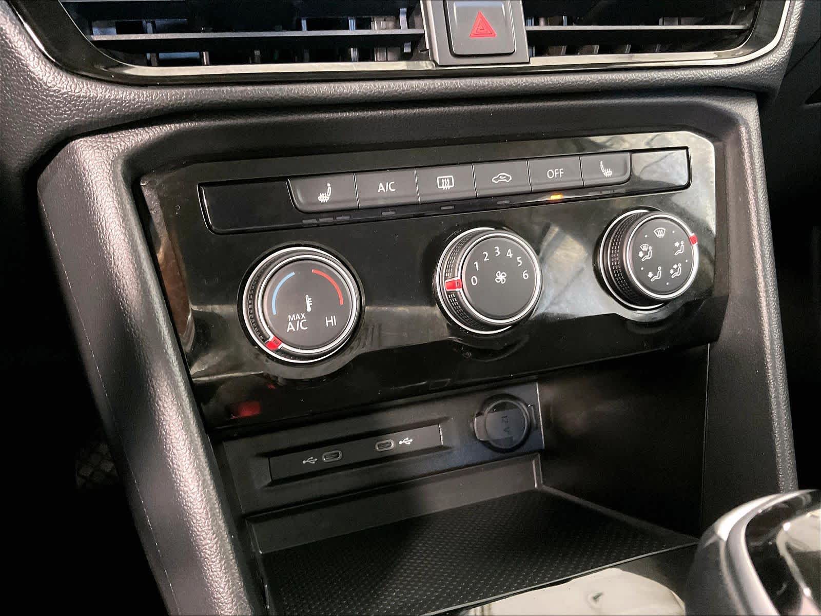 2024 Volkswagen Taos S - Photo 25