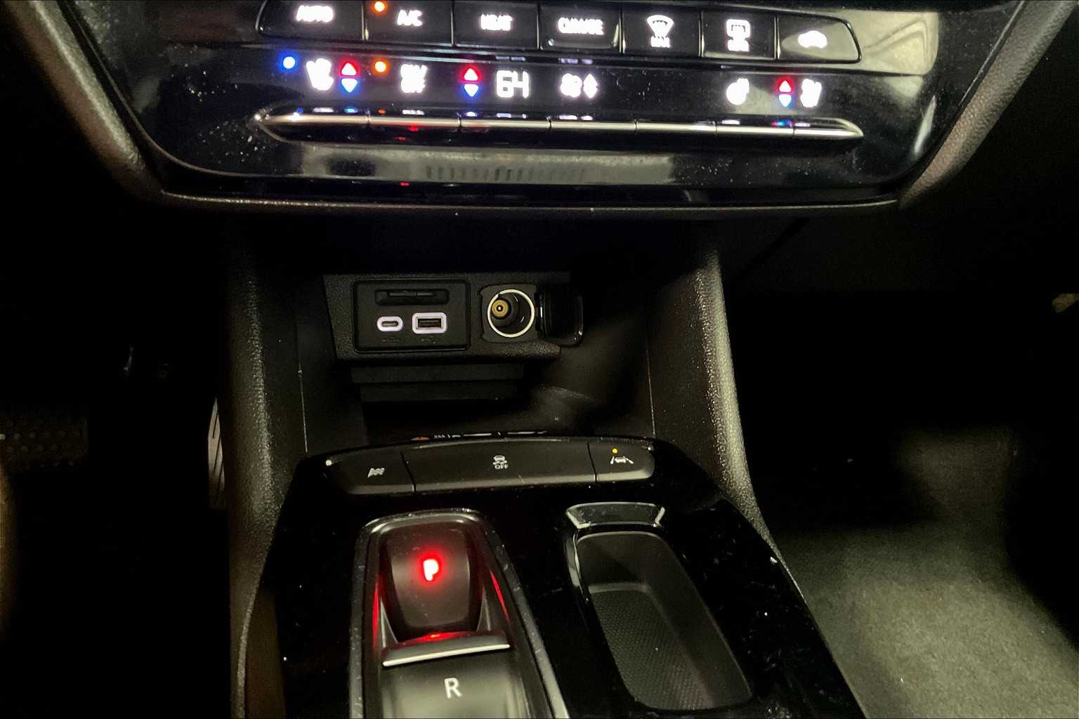 2022 Chevrolet Bolt EUV Premier - Photo 26