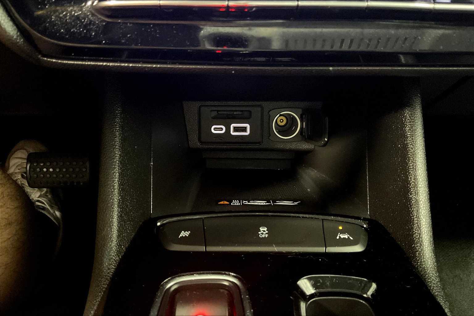 2022 Chevrolet Bolt EUV Premier - Photo 27