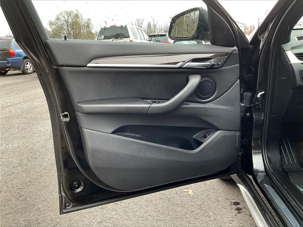 2018 BMW X1 xDrive28i - Photo 9