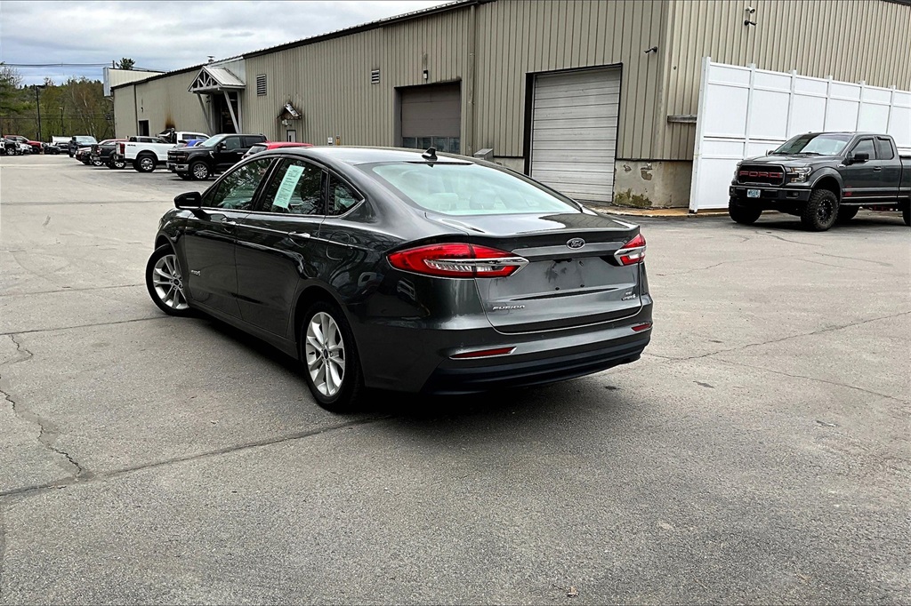2019 Ford Fusion Hybrid SE - Photo 7