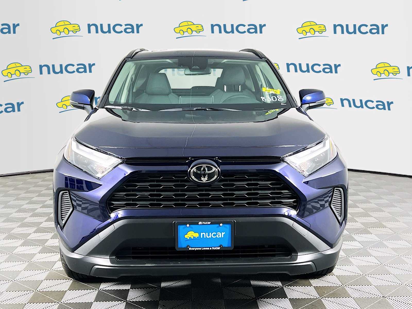 2025 Toyota RAV4 Hybrid XLE - Photo 2