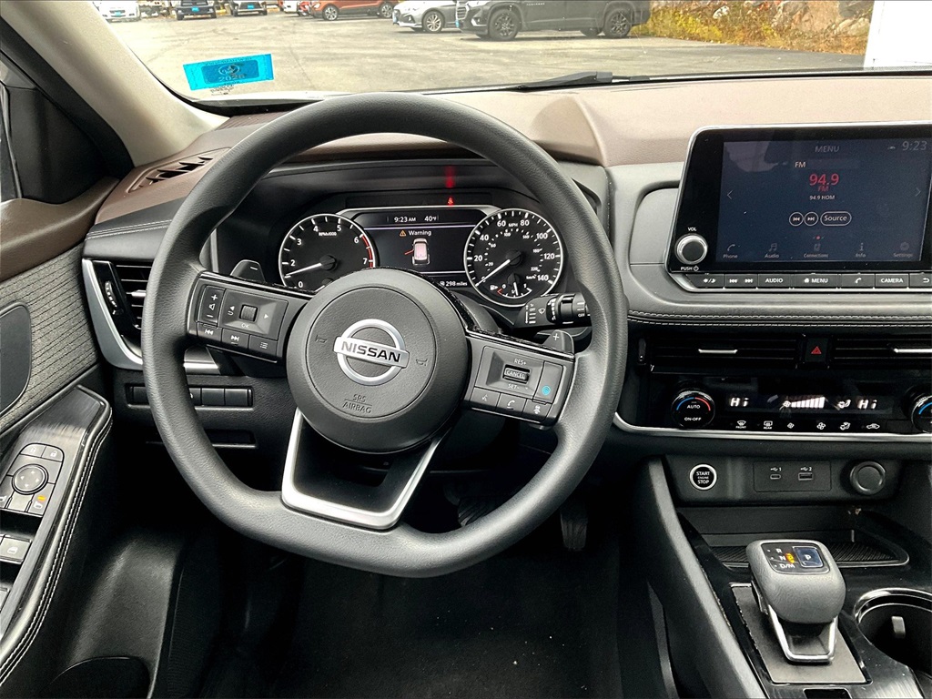 2021 Nissan Rogue SV - Photo 17