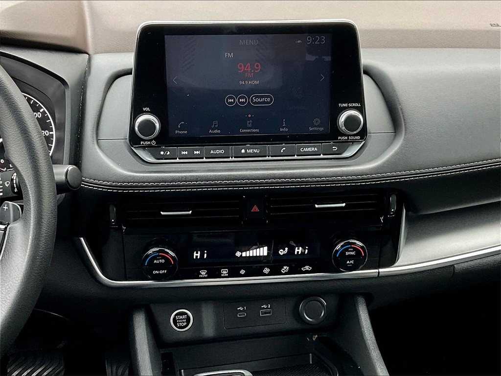 2021 Nissan Rogue SV - Photo 18