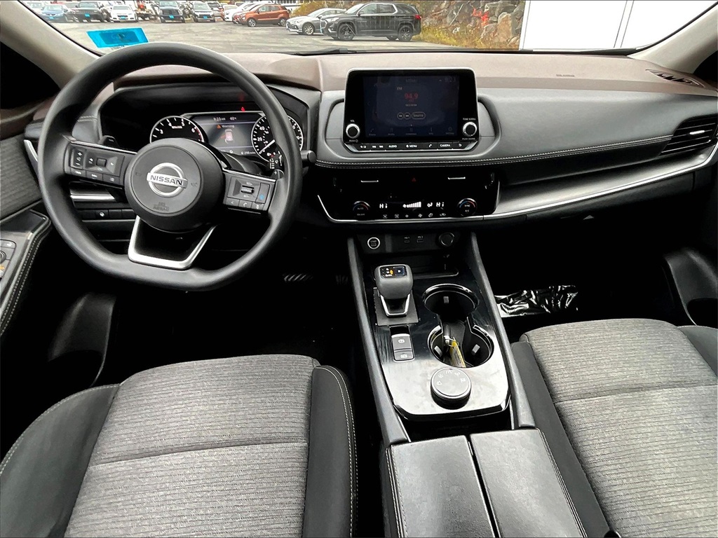 2021 Nissan Rogue SV - Photo 21
