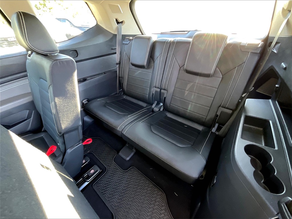 2022 Volkswagen Atlas 3.6L V6 SEL Premium R-Line - Photo 16