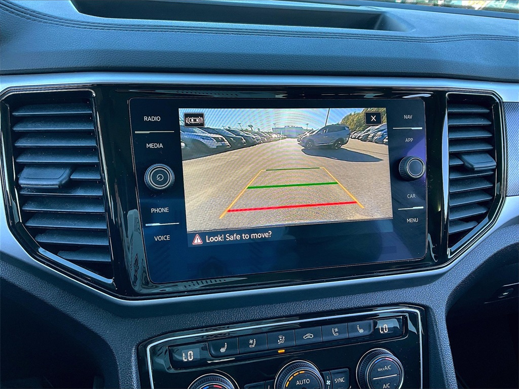 2022 Volkswagen Atlas 3.6L V6 SEL Premium R-Line - Photo 19