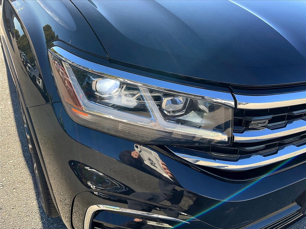 2022 Volkswagen Atlas 3.6L V6 SEL Premium R-Line - Photo 31