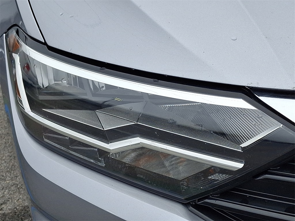 2021 Volkswagen Jetta R-Line - Photo 8