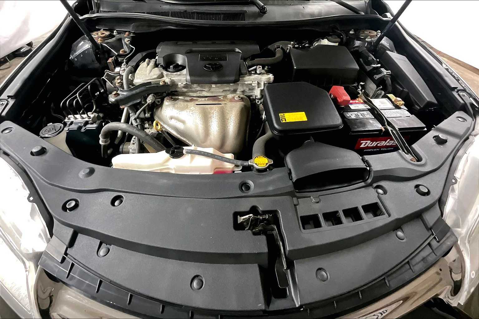 2015 Toyota Camry SE - Photo 28