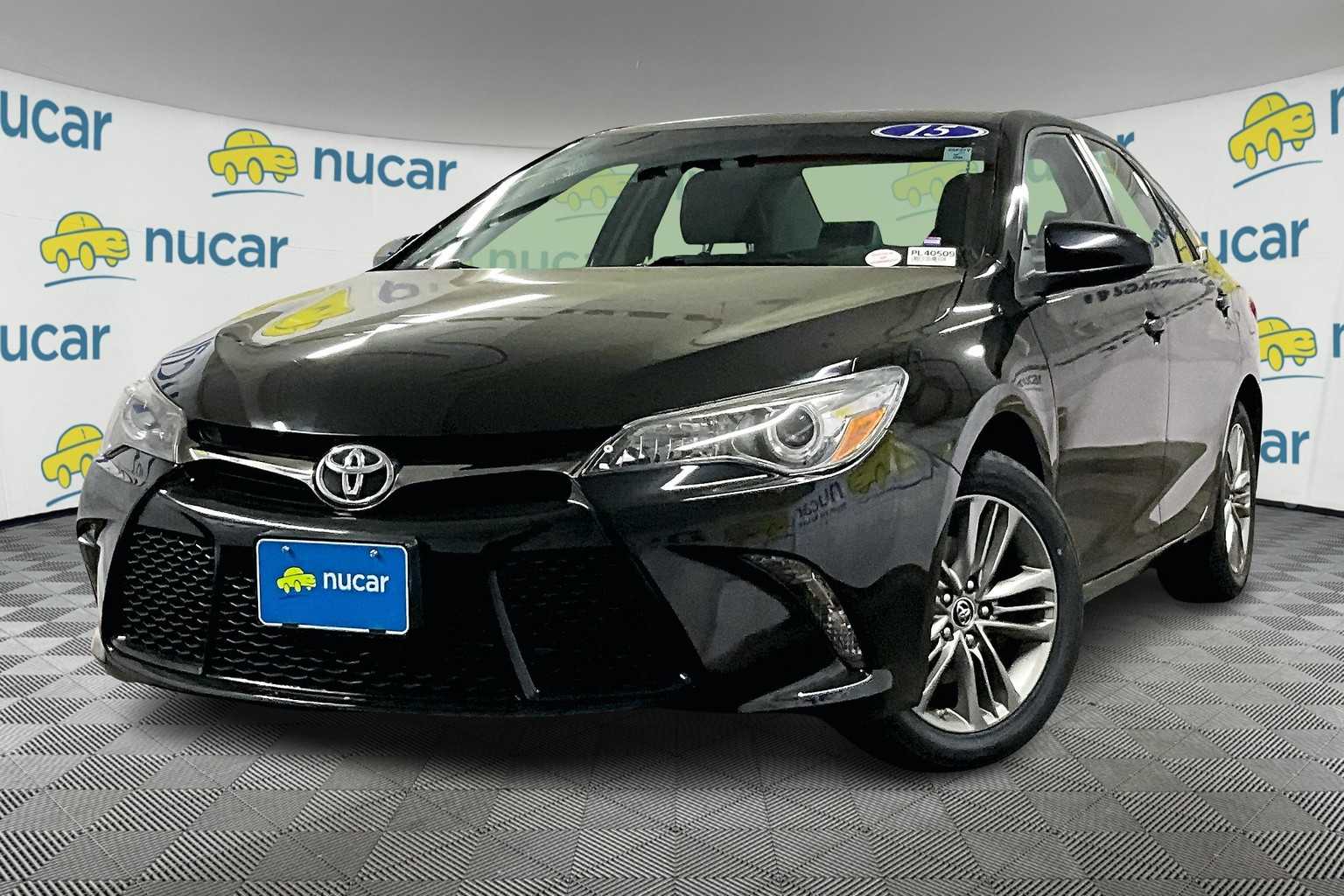 2015 Toyota Camry SE - Photo 3