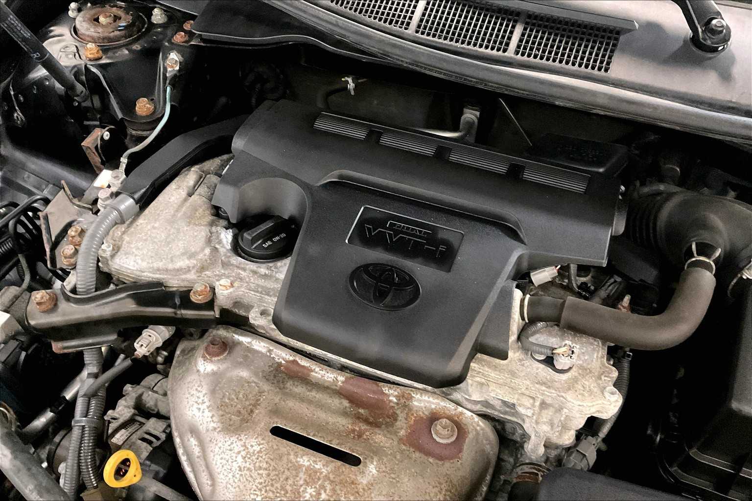 2015 Toyota Camry SE - Photo 34