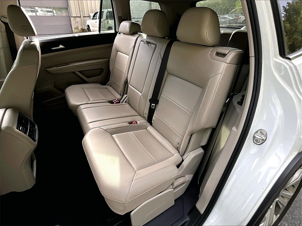 2022 Volkswagen Atlas 3.6L V6 SE w/Technology - Photo 15