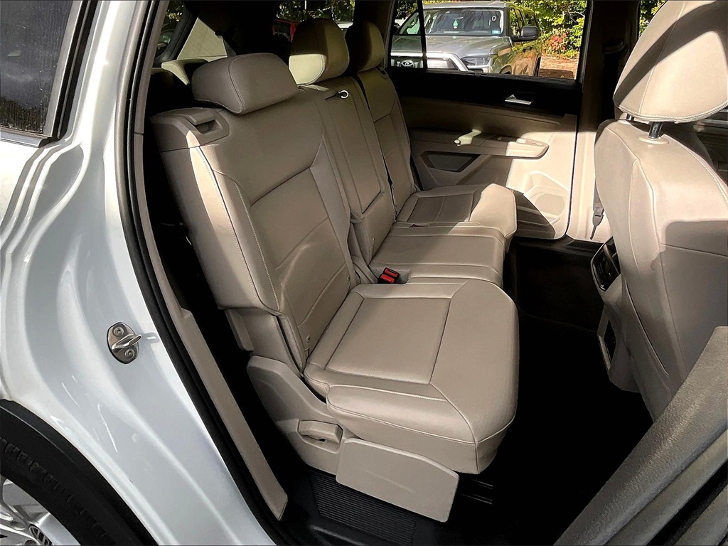 2022 Volkswagen Atlas 3.6L V6 SE w/Technology - Photo 16