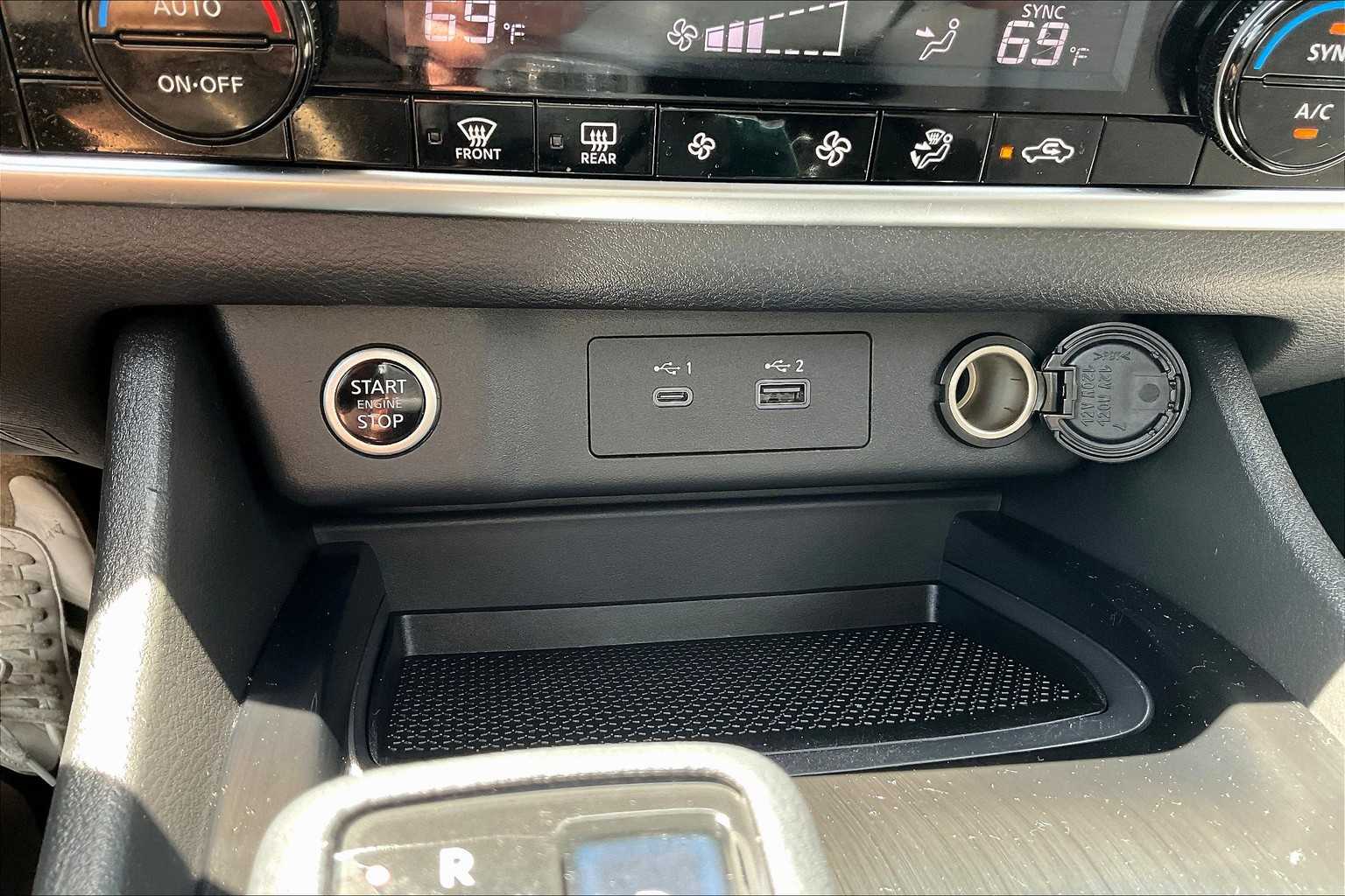 2021 Nissan Rogue SV - Photo 25