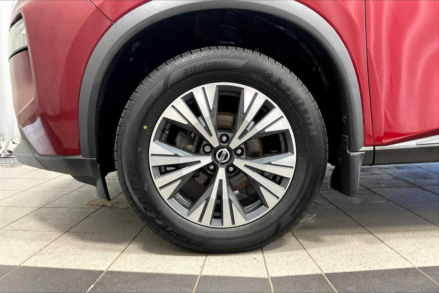2021 Nissan Rogue SV - Photo 7