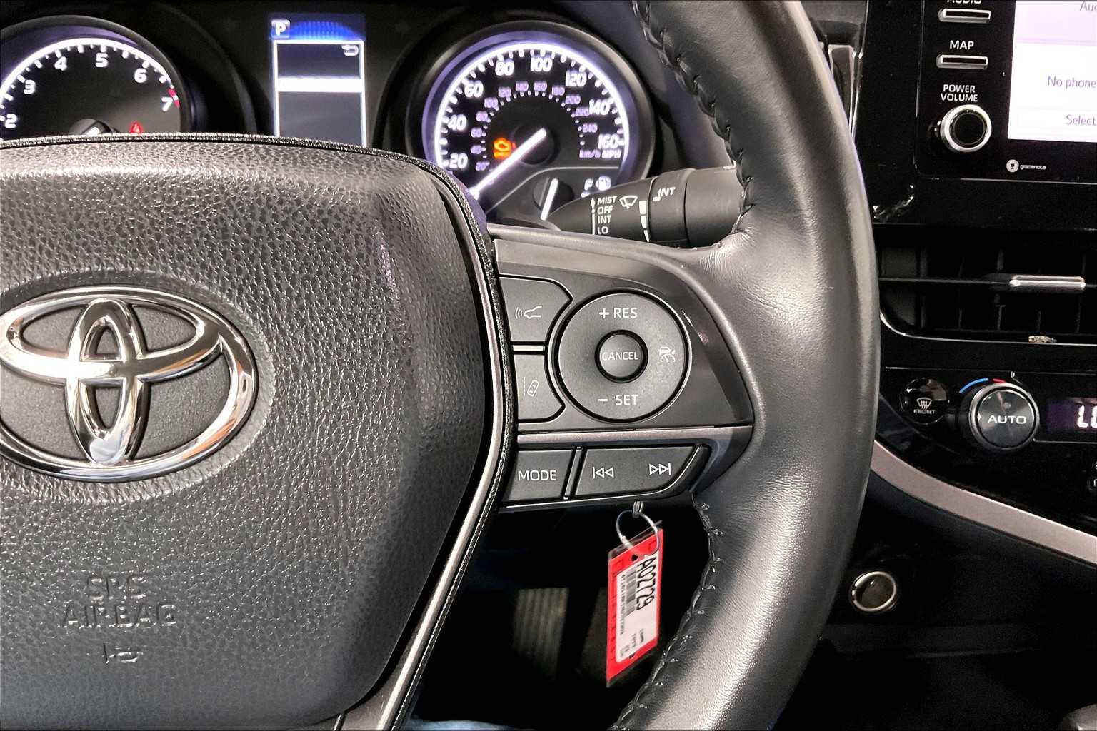 2022 Toyota Camry SE - Photo 23
