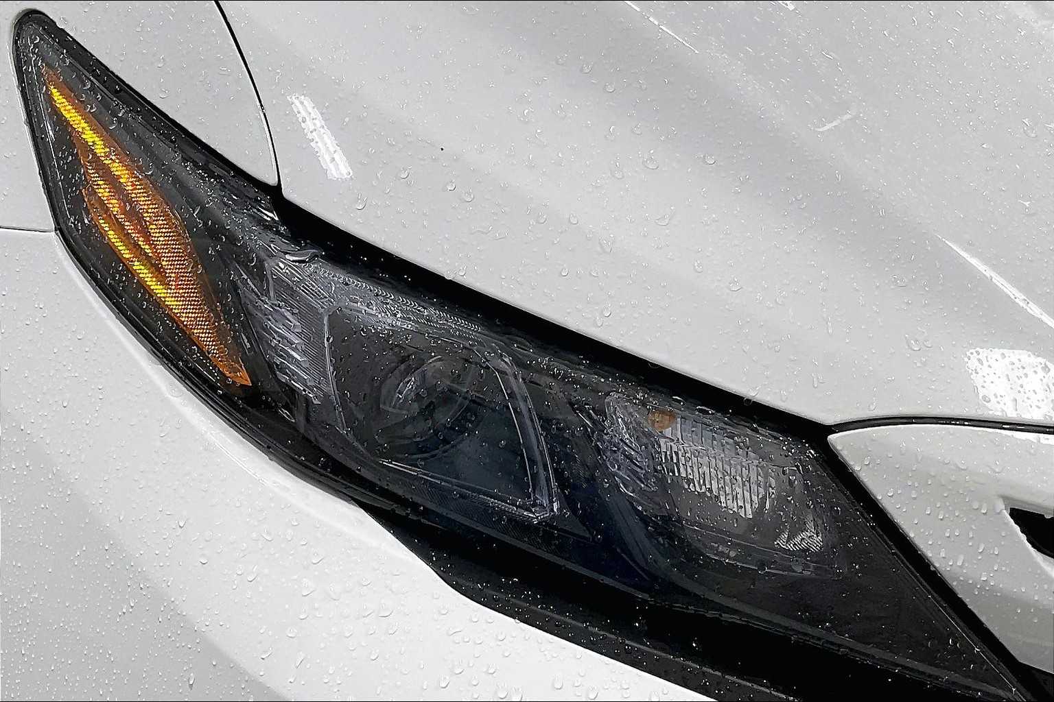 2022 Toyota Camry SE - Photo 32