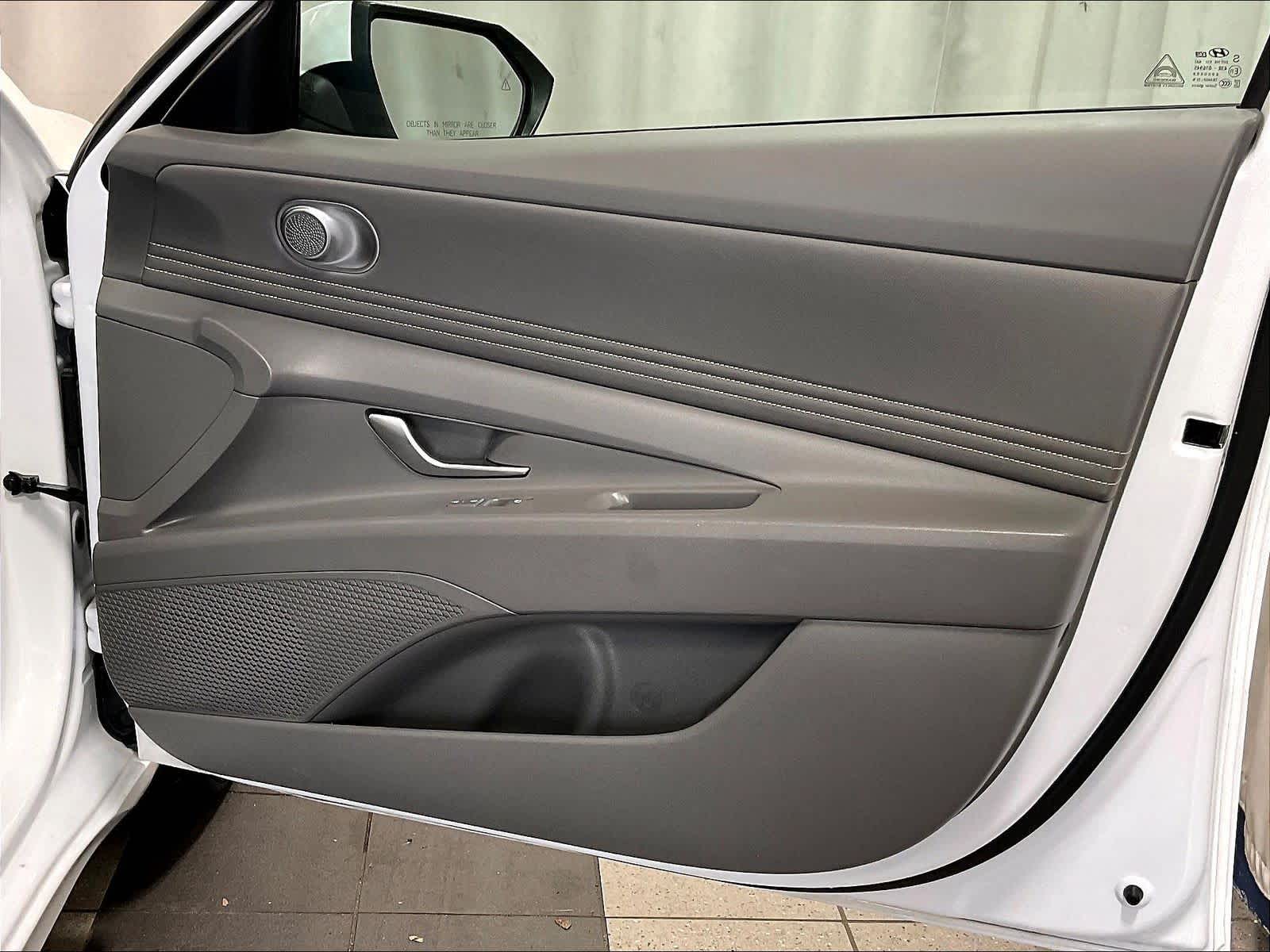 2024 Hyundai Elantra SEL - Photo 24