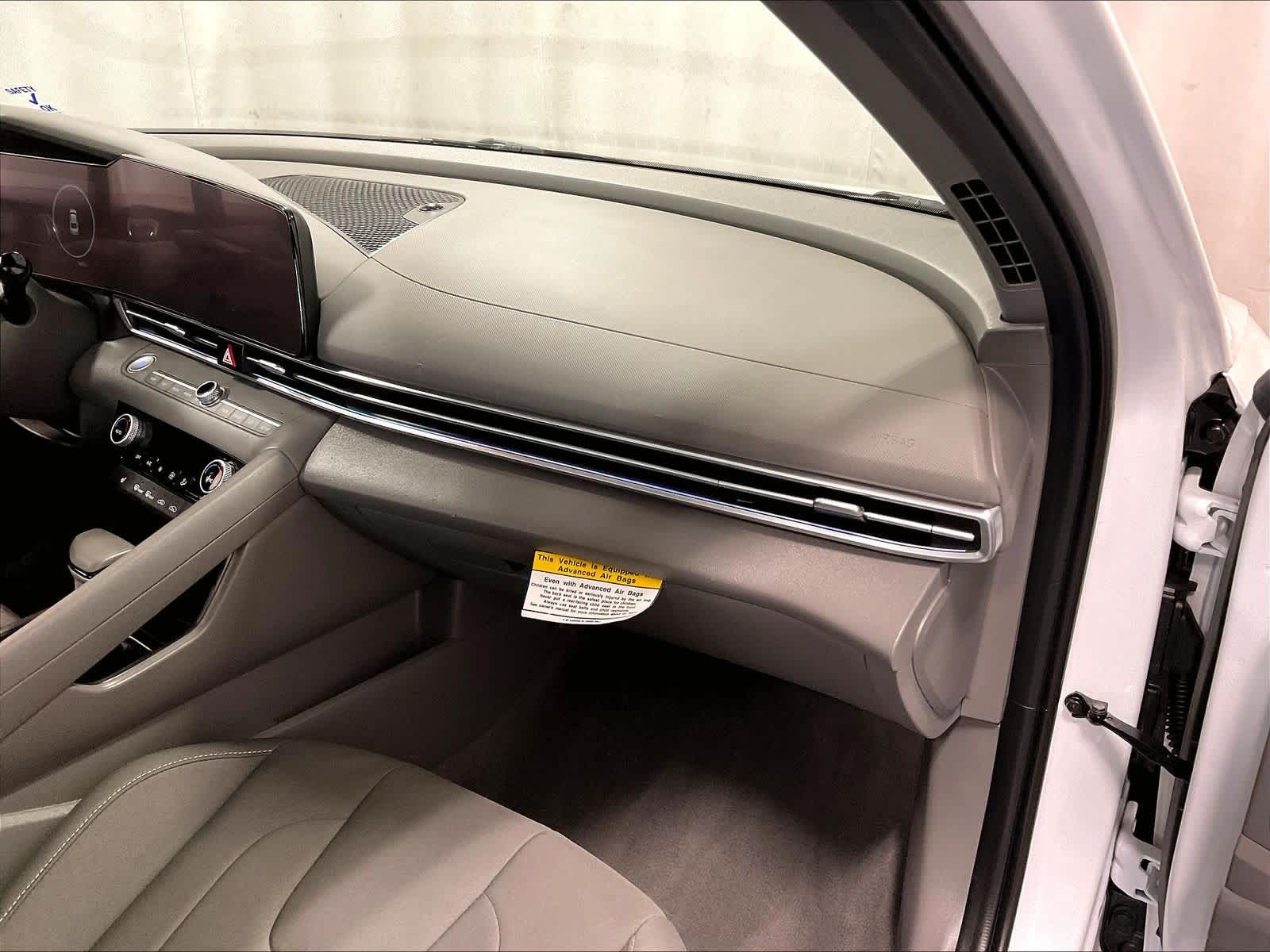 2024 Hyundai Elantra SEL - Photo 26