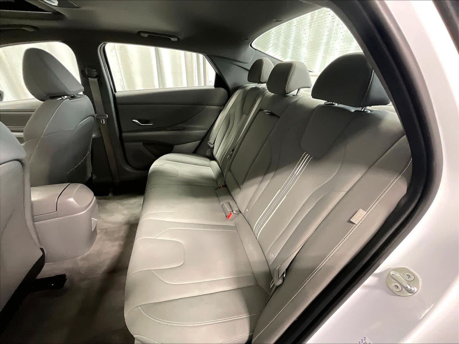 2024 Hyundai Elantra SEL - Photo 30