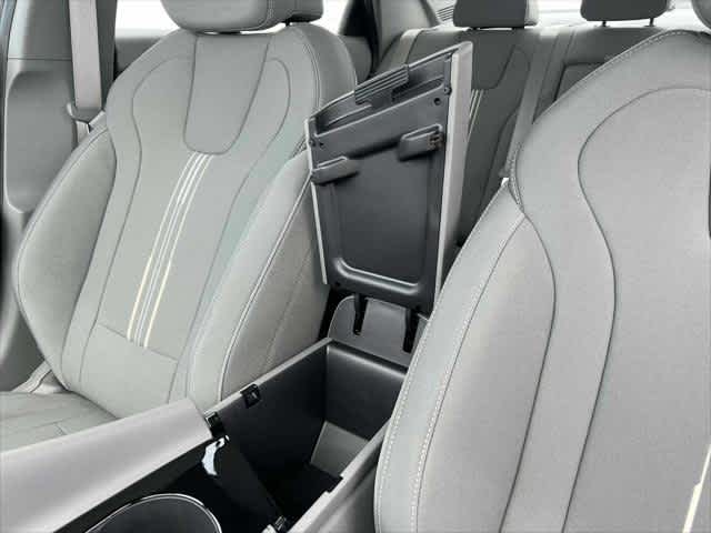 2024 Hyundai Elantra SEL - Photo 35